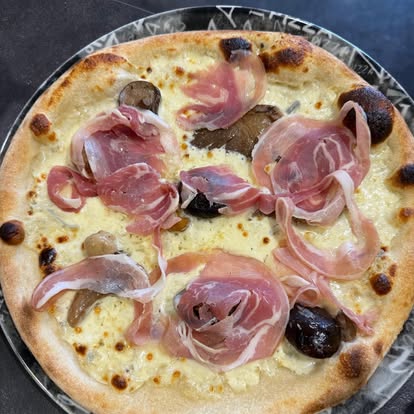 Pizza bianca aux 5 fromages